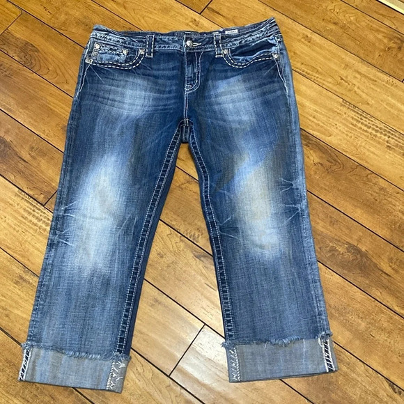 Miss Me Denim - Miss me easy crop jeans